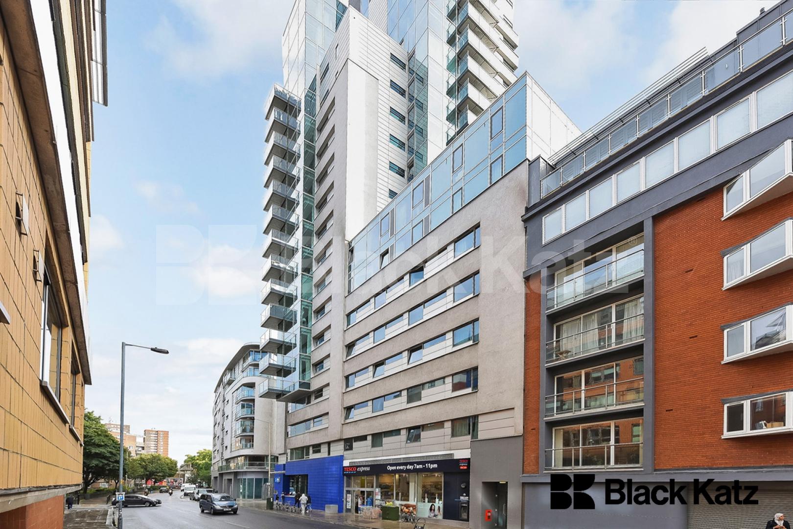 Includes water rates and electricity Long Lane, Borough/London Bridge